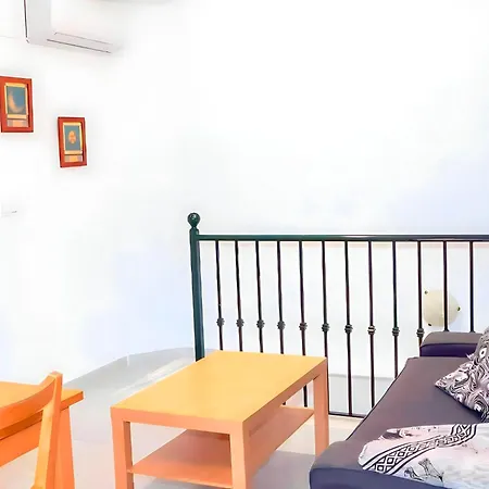 Con Acceso A Piscina Comunitaria A 200 Metros Zona Atalaya